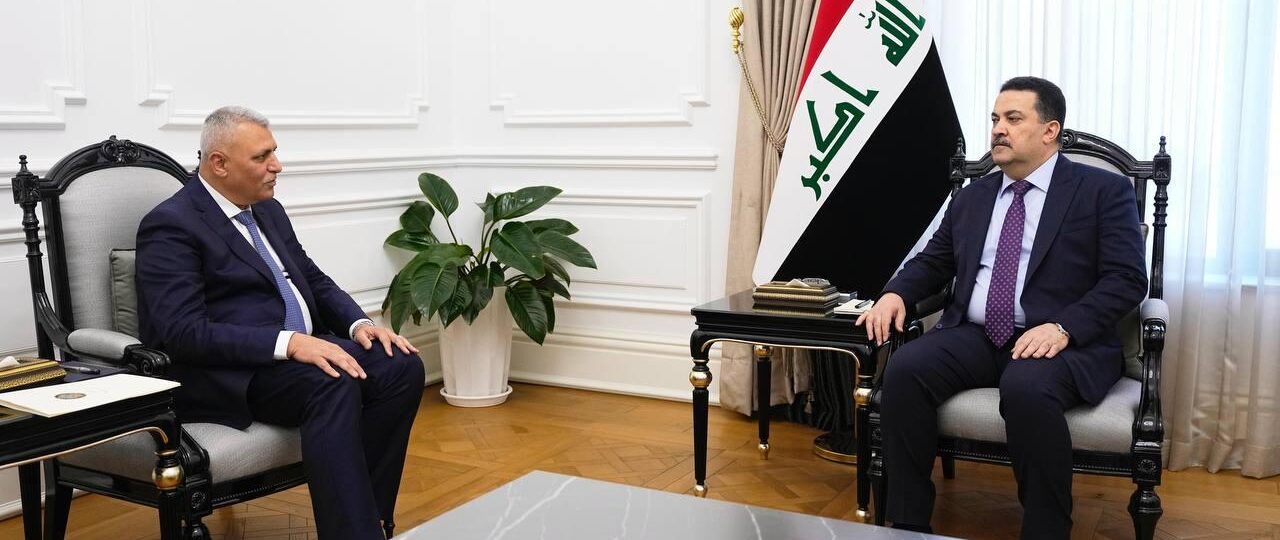 “في إطار تعزيز التعاون الأمني: اللواء شقير يزور بغداد ويلتقي السوداني لبحث سبل مكافحة الجريمة وتعزيز التنسيق الاستخباري”