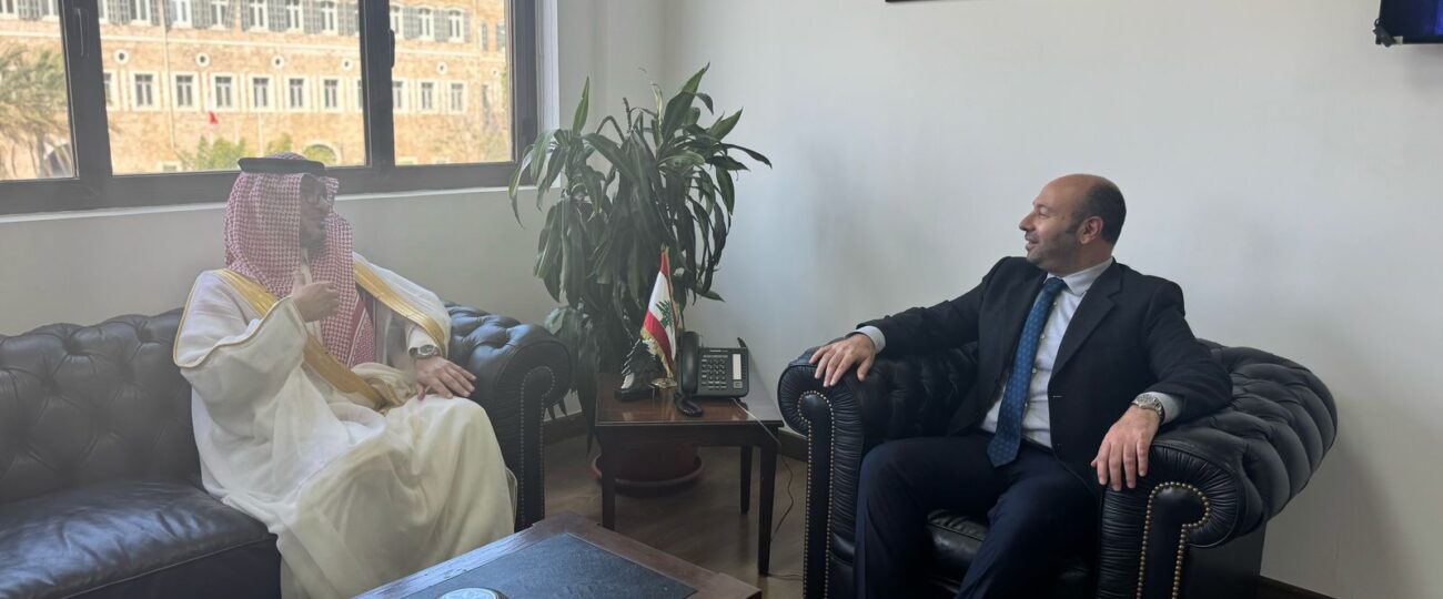 التقى الأمين العام لوزارة الخارجية والمغتربين السفير هاني الشميطلي  سفير المملكة العربية السعودية لدى لبنان وليد البخاري