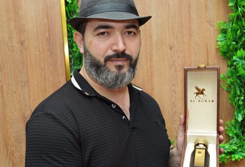 خبير العطور محمد فؤاد الحراكي ومحل البراق للعطور في الشارقة ..